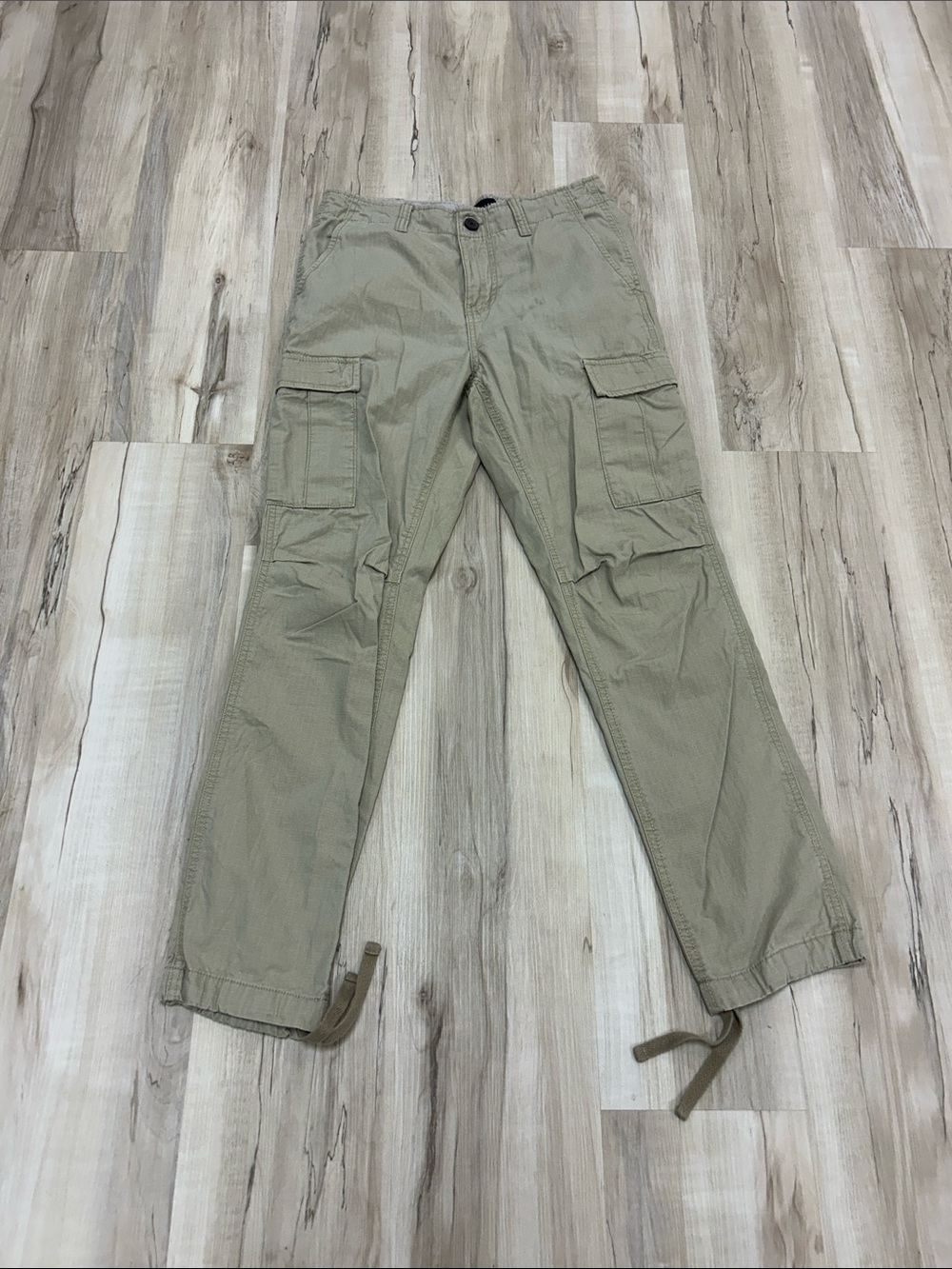 Aeropostale Men's Cargo Pants in Olive